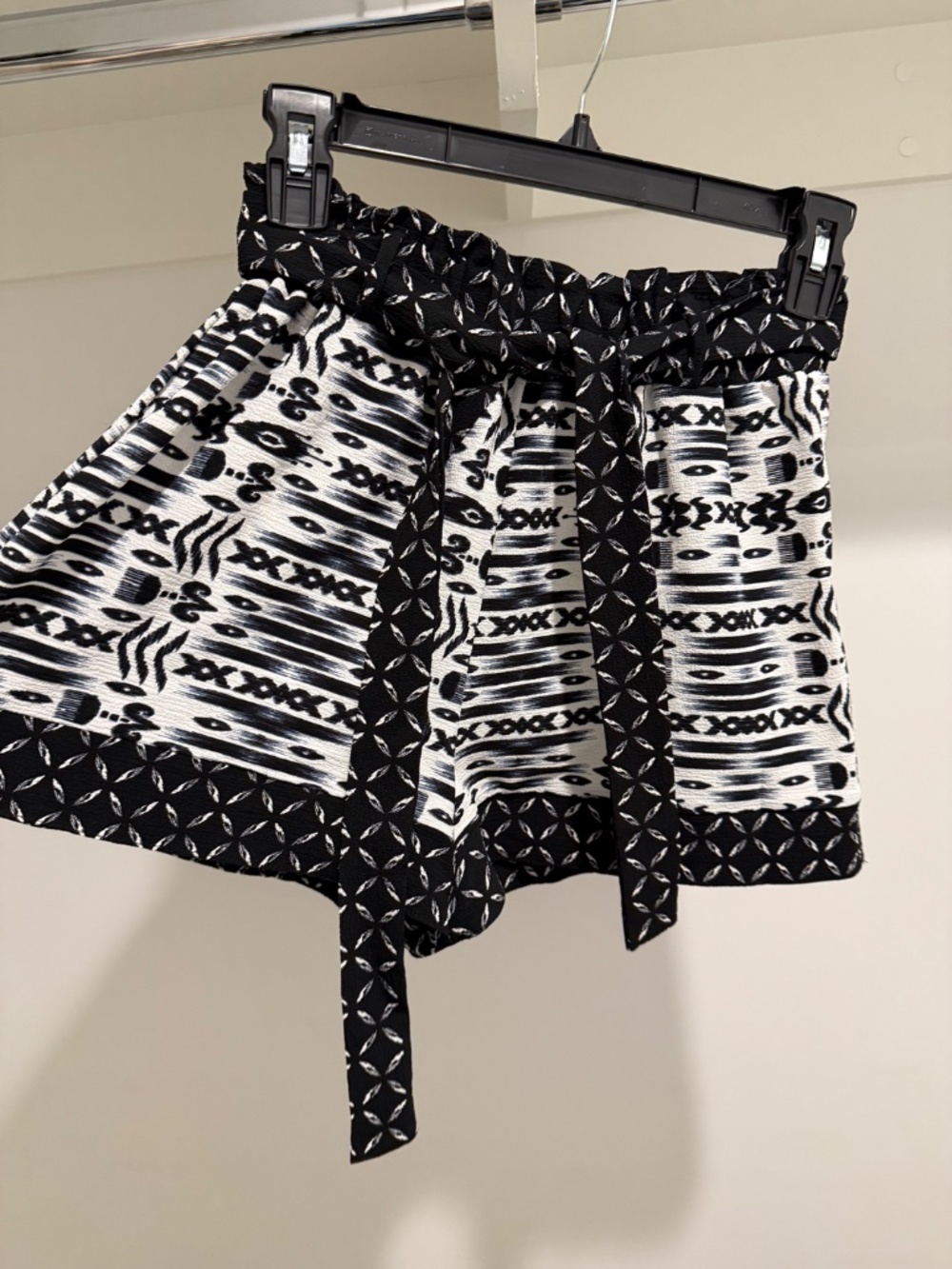 Lily White High-Waisted Black & White Geometric Print Paperbag Waist Shorts XS